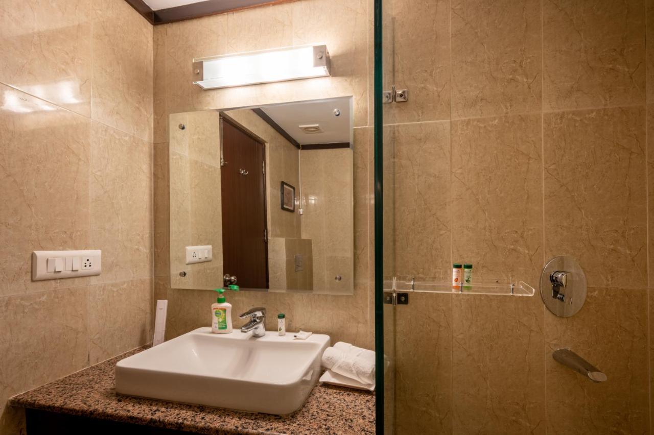 Revathi Resorts Jajal Bagian luar foto